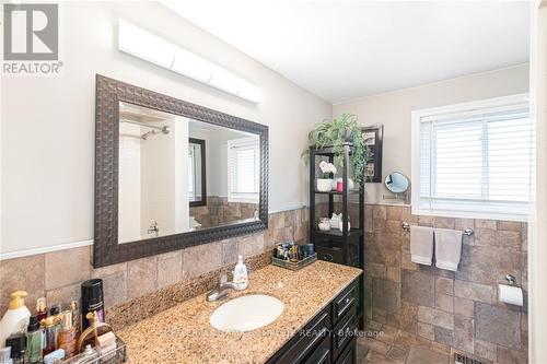 366 Berkindale Drive, Hamilton, ON 