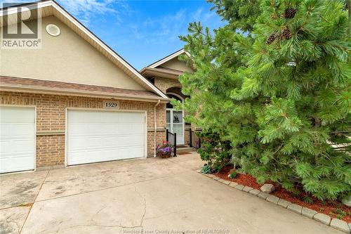 1529 CHATEAU  Windsor, ON N8P 1M3