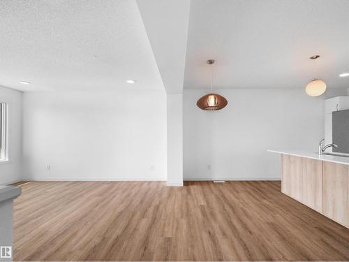 1230 Aster Bv Nw, Edmonton, AB 