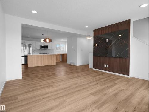 1230 Aster Bv Nw, Edmonton, AB 