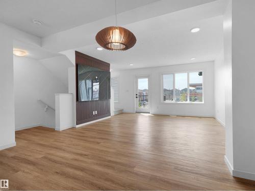 1230 Aster Bv Nw, Edmonton, AB 
