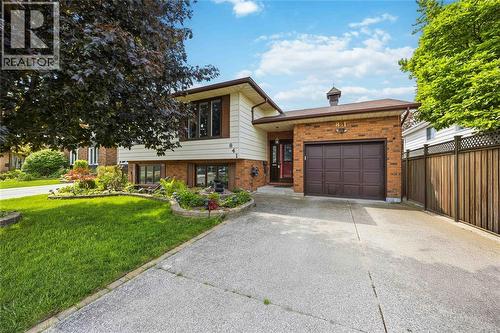 841 PRESTWICK CRESCENT  Sarnia, ON N7S 4J6