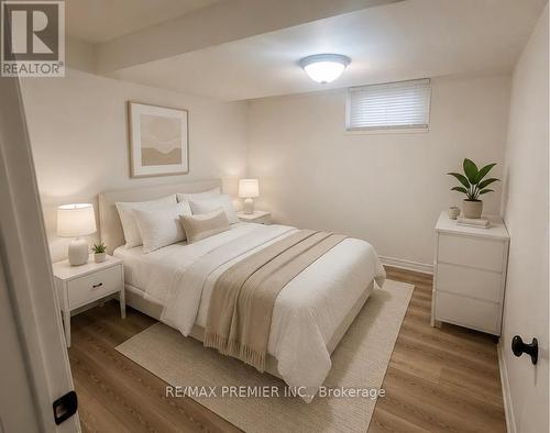 LOWER - 11 SENECA AVENUE , Toronto, Ontario M6N 2G7 4