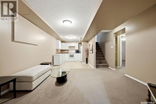 39 Bothwell Crescent, Regina, SK 