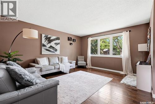 39 Bothwell Crescent, Regina, SK 