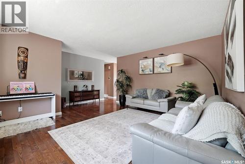 39 Bothwell Crescent, Regina, SK 