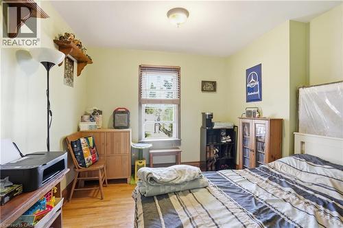 21 Weir Street N, Hamilton, ON 