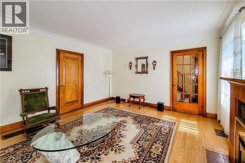 12 East 27Th Street, Hamilton, ON 
