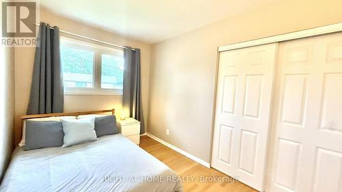 989 Goren Avenue, Ottawa, ON 