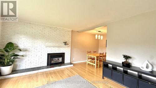 989 Goren Avenue, Ottawa, ON 