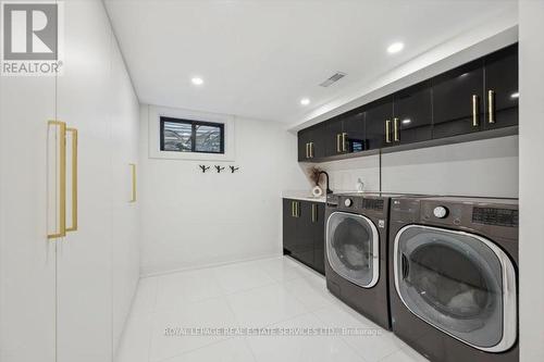 169 Oakes Drive, Mississauga, ON 