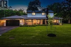 169 OAKES DRIVE  Mississauga, ON L5G 3M2