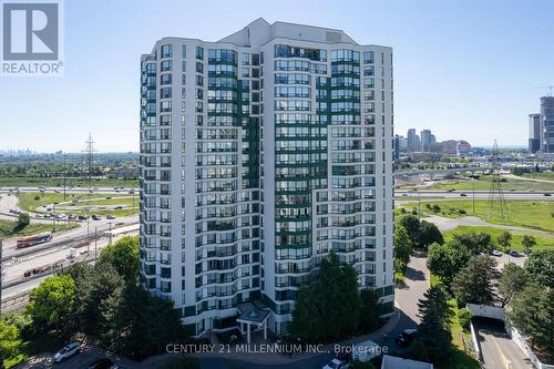 902 - 4450 TUCANA COURT  Mississauga, ON L5R 3R4