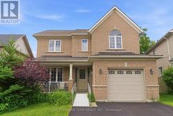 229 HUNTINGTON CRESCENT Clarington, ON L1E 3J5