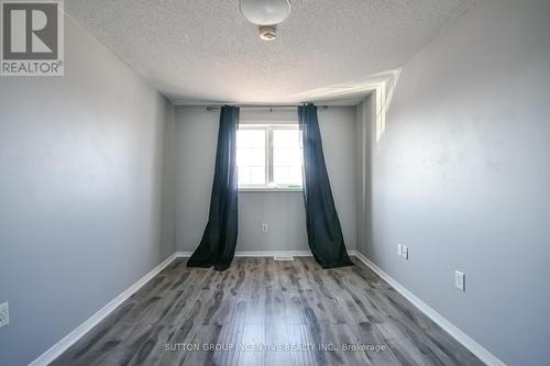 256 Dunsmore Lane, Barrie, ON 