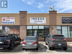 11 - 384 YONGE STREET Barrie, ON L4N 4C8
