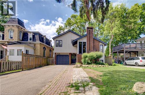 154 GRAND Avenue S  Cambridge, ON N1S 2M4