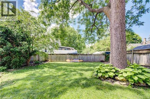 Yard - 154 Grand Avenue S, Cambridge, ON 