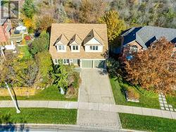 1443 BAYSHIRE DRIVE Oakville, ON L6H 6E8