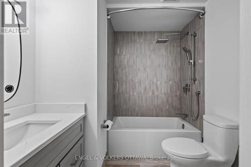 104 Manhattan Crescent, Ottawa, ON 