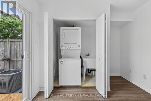 104 Manhattan Crescent, Ottawa, ON 