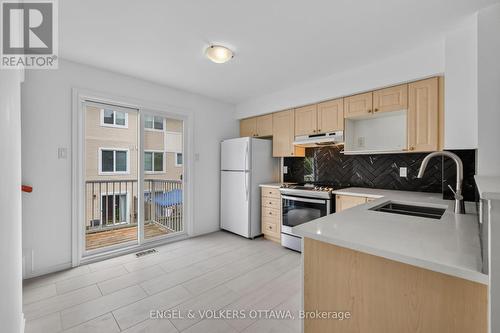 104 Manhattan Crescent, Ottawa, ON 