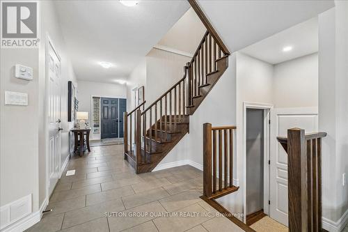92 Garinger Crescent, Hamilton, ON 
