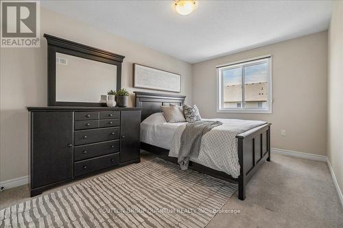 92 Garinger Crescent, Hamilton, ON 