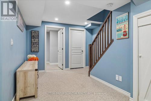 92 Garinger Crescent, Hamilton, ON 
