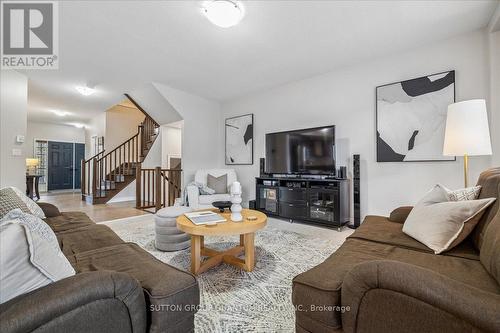 92 Garinger Crescent, Hamilton, ON 