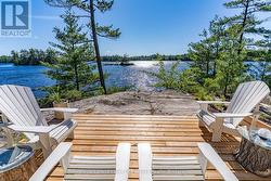 1 ISLAND 9KL (1 CHIEF ISLAND) Gravenhurst (Morrison), ON P0E 1G0