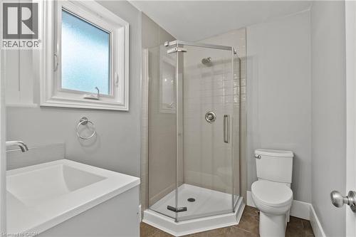 Bathroom - 44 Fireside Drive, Hamilton, ON 