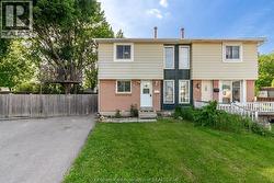 431 Cardiff PLACE Sarnia, ON N7S 4C7