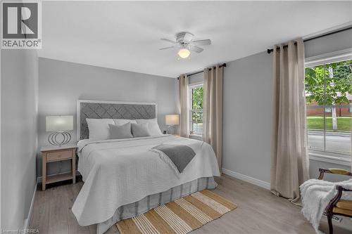 5 Walpole Drive, Haldimand, ON - Indoor Photo Showing Bedroom