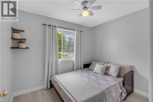5 Walpole Drive, Haldimand, ON - Indoor Photo Showing Bedroom