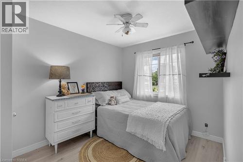 5 Walpole Drive, Haldimand, ON - Indoor Photo Showing Bedroom