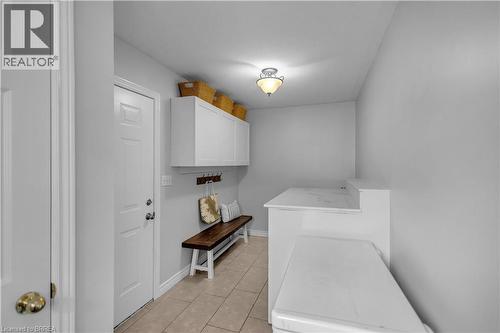 5 Walpole Drive, Haldimand, ON - Indoor Photo Showing Laundry Room