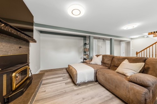 Salle familiale - 1460 Rue Daly, Chambly, QC 
