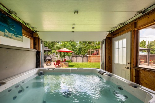 Spa - 1460 Rue Daly, Chambly, QC 