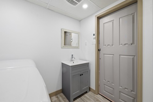 Salle de bains - 9 Rue Caisse, Sorel-Tracy, QC 
