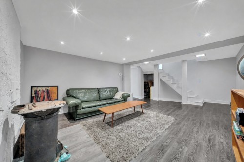 Salle familiale - 159 Av. Hillcrest, Montréal (Lachine), QC 