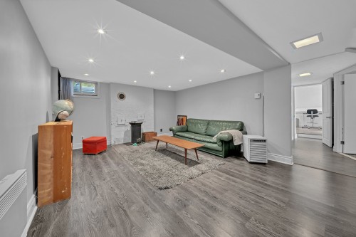 Salle familiale - 159 Av. Hillcrest, Montréal (Lachine), QC 