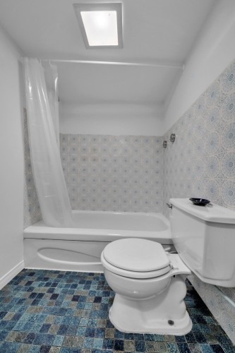 Salle de bains - 159 Av. Hillcrest, Montréal (Lachine), QC 