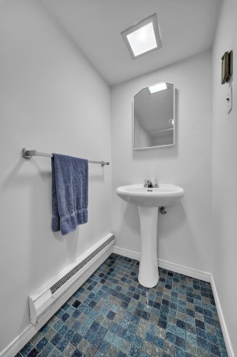 Salle de bains - 159 Av. Hillcrest, Montréal (Lachine), QC 