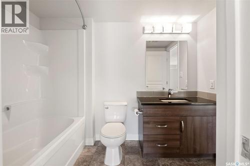 304 5303 Universal Crescent, Regina, SK 