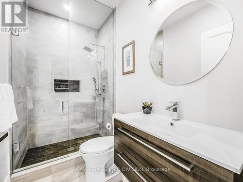 Main Floor Washroom - 30 Broadleaf Road, Toronto, ON 