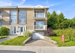 5741  - 5743 Av. Baldwin Montréal (Anjou), QC H1K 3C1