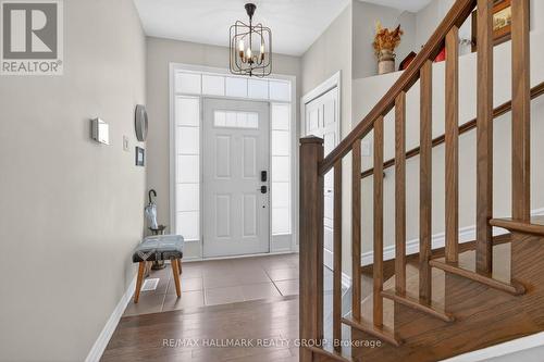 33 Summitview Drive, Ottawa, ON 