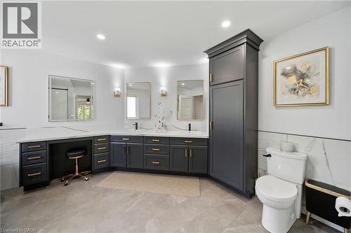 Bathroom - 39 Elodia Court, Hamilton, ON 