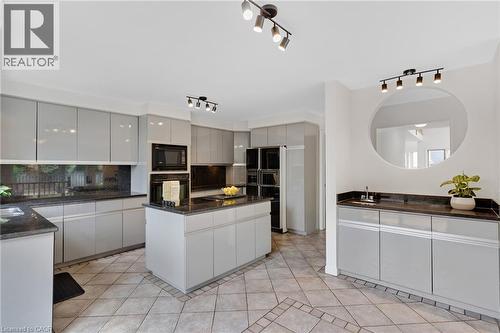 8 Charlton Place, Cambridge, ON 